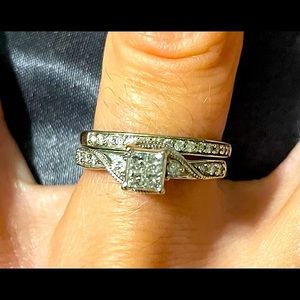 Diamond wedding ring set